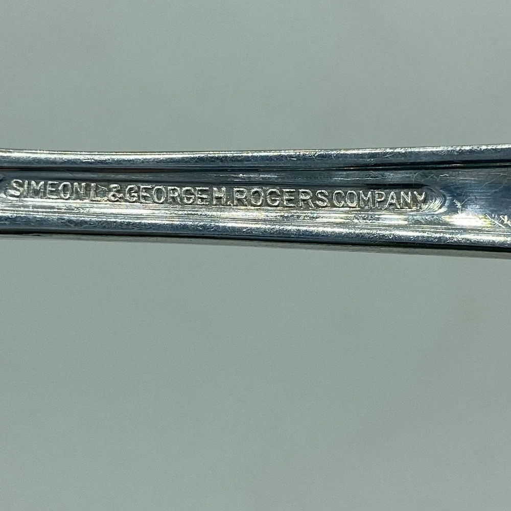 Oneida Silver Rose 5 O'Clock Tea Spoon Silverplate Flatware Spoon 1940 Antique